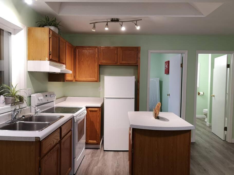 Countryroad Cozy 2bedrooms Suite2 Nanaimo